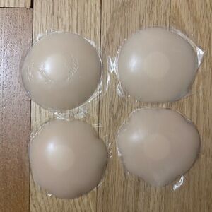 SHEIN Nude Silicone Nipple Covers